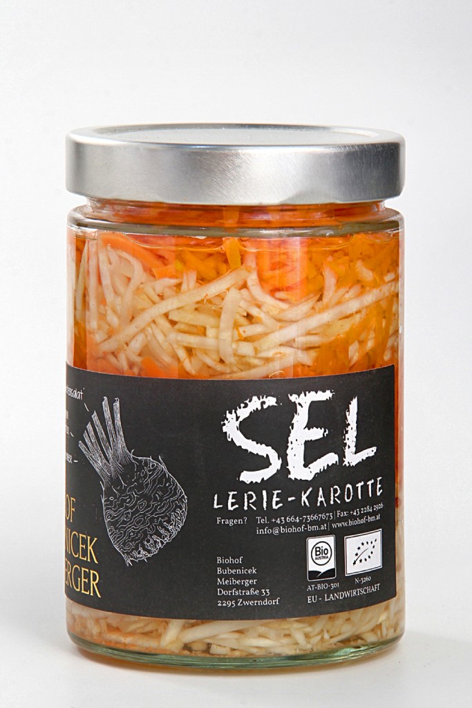 Sellerie-Karottensalat im Glas
